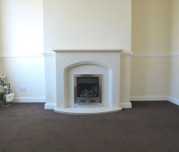 North Road, Chesterfield - Photo 1