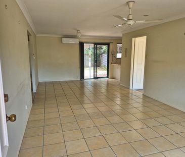 Very Rare Low Set Unit in Lovely Victoria Cove - 3 bed / 2 bath - Photo 1