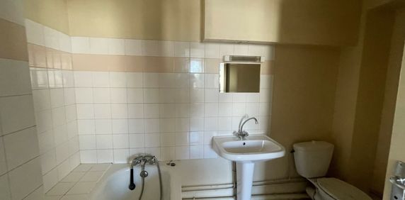 Beau T1 de 28m² – PLACE DES CARMES – LIMOGES – BEGIP - Photo 2