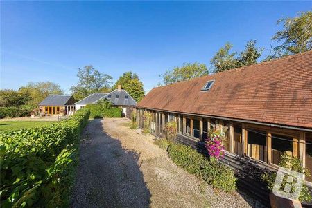 The Barn Bowes Lodge, Epping Road, Ongar, Essex, CM5 - Photo 2