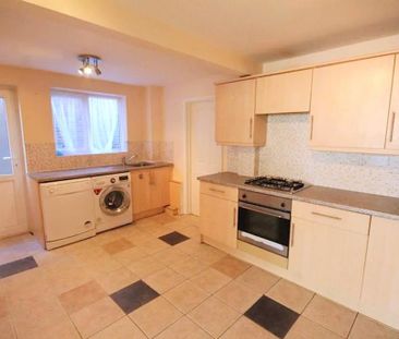 3 bedroom detached house to rent - Photo 6