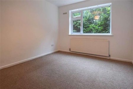 Ellerside Grove, Birmingham, West Midlands, B31 - Photo 2