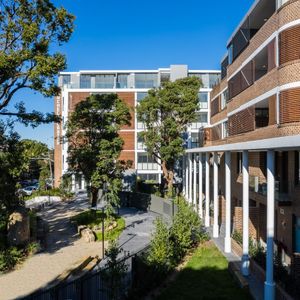 One bedroom affordable housing apartment - Photo 2