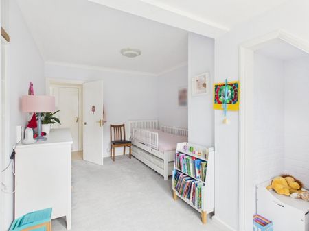 Burkes Road, Beaconsfield,HP9 - Photo 5