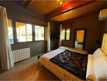 🏡 Exclusivo Chalet Independiente en Catral: Tu Refugio de Paz y Oportunidad - Vivienda disponible tanto en VENTA como en ALQUILER - Photo 2