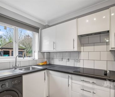 Birchend Close, South Croydon, CR2 7DS - Photo 1