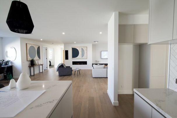 Luxury, Space & Location – The Ultimate Family Home - Photo 1