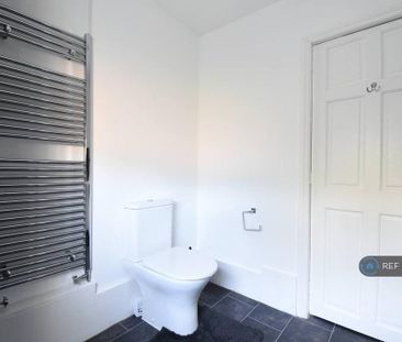 1 bedroom in a house share to rent - Photo 6