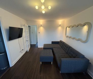 1 Bed Flat, Lucas Gardens, N2 - Photo 1