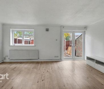 2 bedroom end of terrace house to rent - Photo 1