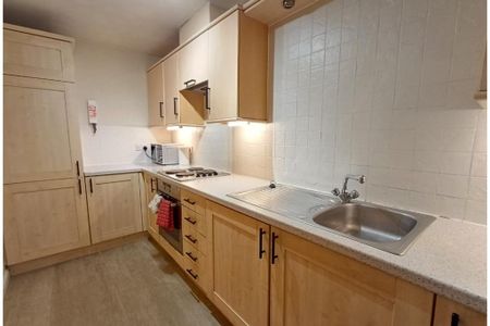 2 bed flat for rent in The Shore - Photo 5