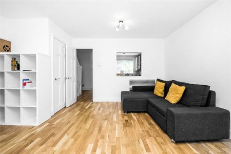 3 bedroom terraced house to rent - Photo 2