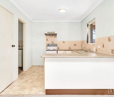 Spacious 2-Bedroom Townhouse - Photo 1