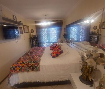 Casa com 3 quartos e 250m² para alugar em Moinhos de Vento, Canoas. - Foto 4