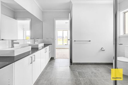 A Home That Speaks for Itself! - Photo 2