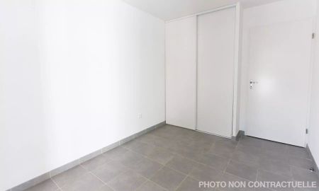location Appartement T3 DE 63.99m² À COLOMBES - Photo 4