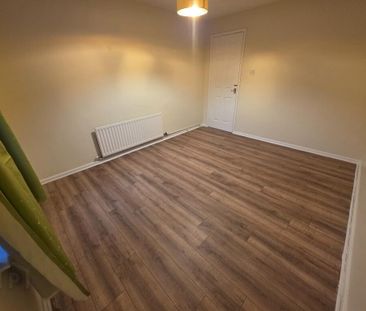 7 Hoop Hill Park, Lurgan, BT66 8DS - Photo 2