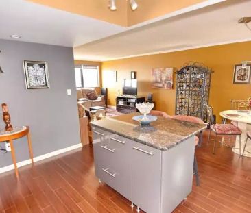 Royal Windsor Terrace! SKYLINE Apartment! | 380 Pelissier Street, W... - Photo 1