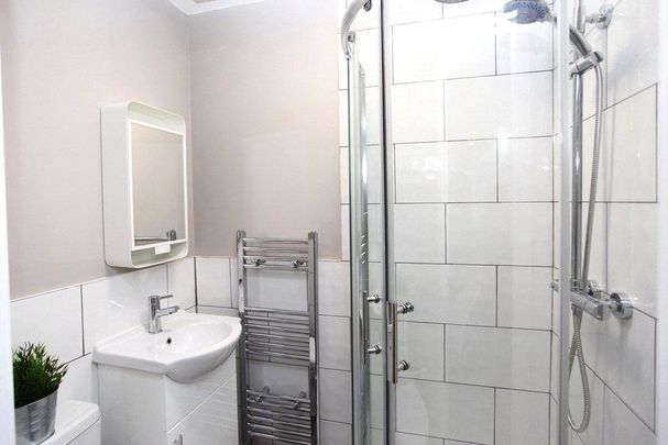 1 Bedroom House Share To Rent - Photo 1