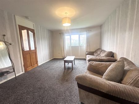 1 bed flat to rent in Forfar Street, Burnley, BB11 - Photo 5