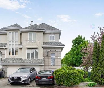 Superbe maison de ville, proche de tout! - Photo 4