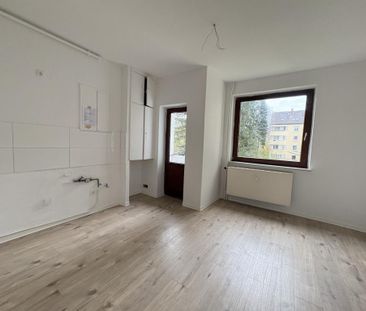 Renovierte 3-Zimmer-Wohnung mit neuen Duschbad - Foto 2