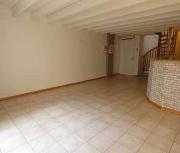 Location Appartement 3 pièces 71m² - Photo 2