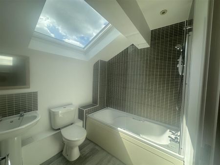 Winforton Close, Redditch - Photo 4