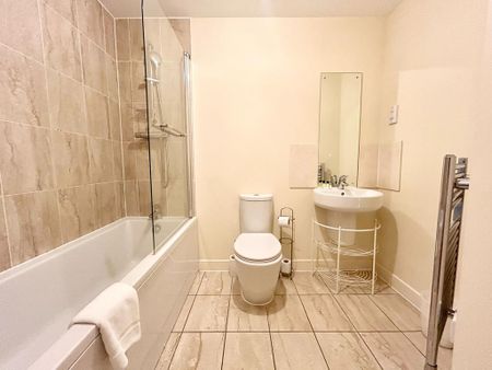 2 bedroom apartment to rent - Photo 4