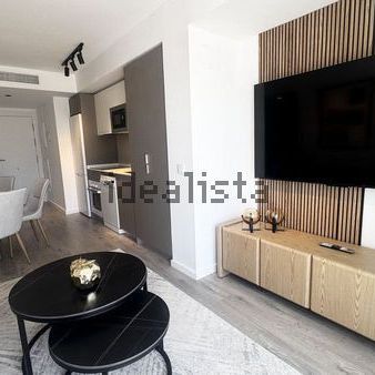 Alquiler de piso en Avenida Alcalde Clemente Díaz Ruiz - Photo 1