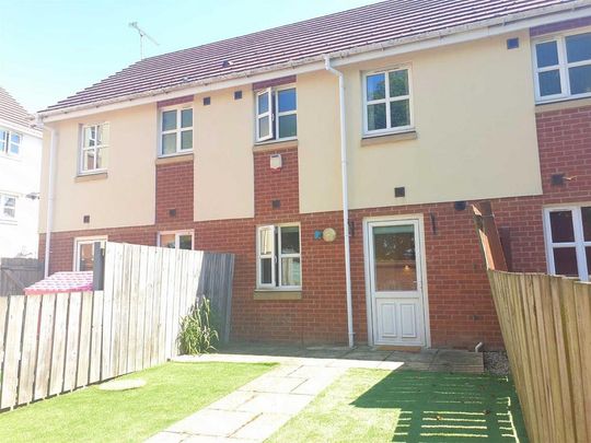 2 bedroom terraced house to rent - Photo 1