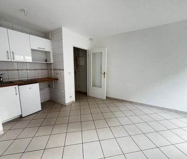 Location Appartement 1 pièce 28m² PONTAULT COMBAULT 77340 - Photo 2