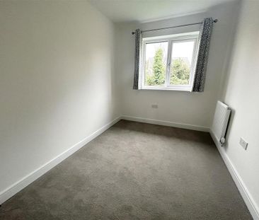 4 bedroom detached house to rent - Photo 6