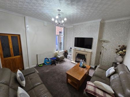 3 bedroom terraced house to rent - Photo 4
