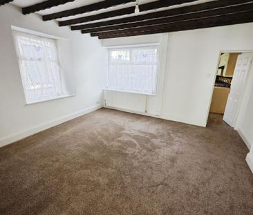 3 bedroom detached house to rent - Photo 2