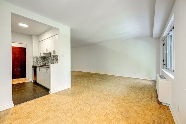 4555 Bonavista Avenue - Photo 1