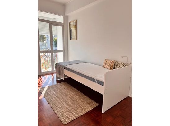 Rua Dom Aleixo Corte-Real, Lisbon, Lisbon 1800-166 - Photo 1