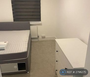 1 bedroom in a house share to rent - Photo 6