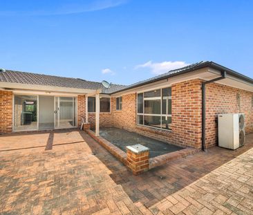 85 EDINBURGH CIRCUIT, Cecil Hills, NSW 2171 - Photo 6