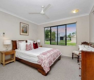 Your Perfect Family Retreat in Bushland Beach - Photo 3