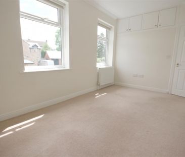3 Bedroom House - Detached To Let - Photo 6