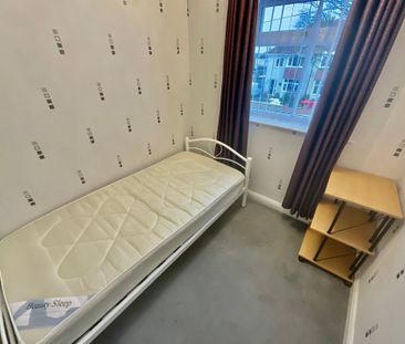 13 Harewood Avenue, YO12 6DH, Scarborough - Photo 6