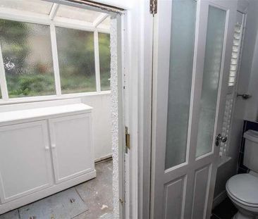 Ray Cottages, Uttons Avenue, Leigh On Sea, SS9 - Photo 4