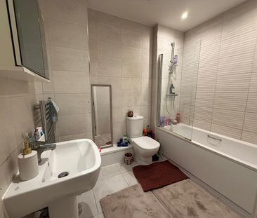 2 Bed Flat, Sheldon House, HA1 - Photo 4