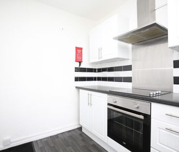 3 bedroom apartment to rent - Photo 6