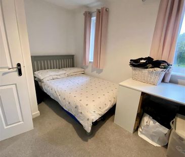2 bedroom semi-detached house to rent - Photo 2