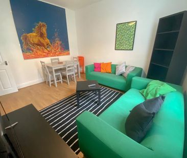 3 bedroom terraced house to rent - Photo 1