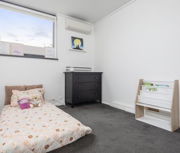 2/23 Seymour Road, Elsternwick VIC 3185 - Apartment For Rent | Domain - Photo 6