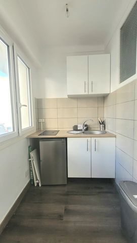 Location Appartement 22m² CANNES 06400 - Photo 4