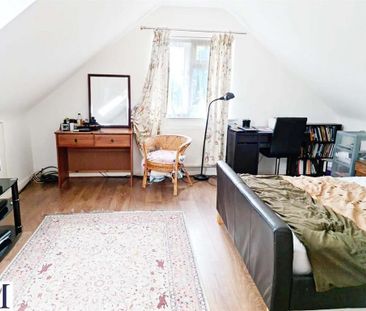 1 bedroom in a house share to rent - Photo 2